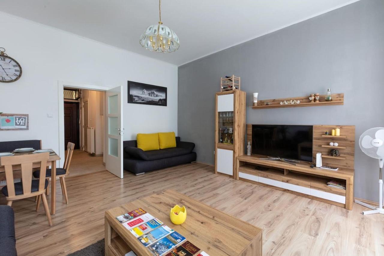 Sunny Renovated Apartment Close To Downtown 비엔나 외부 사진